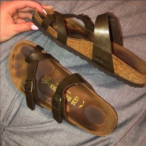 Mayari golden brown Birkenstocks